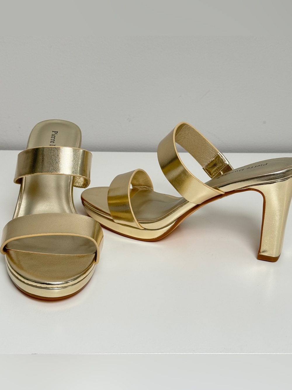 Pierre Dumas Hall-1 Metallic Gold Heeled Sandals Size 8